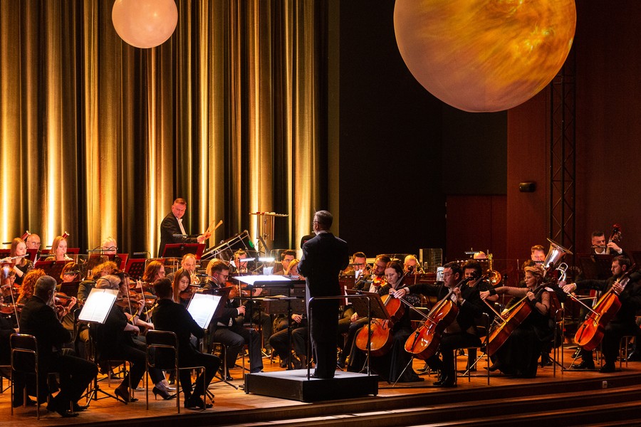 Koncert TOS z okazji 550. Rocznicy urodzin Mikołaja Kopernika, fot. Szymon Zdziebło/tarantoga.pl dla UMWKP