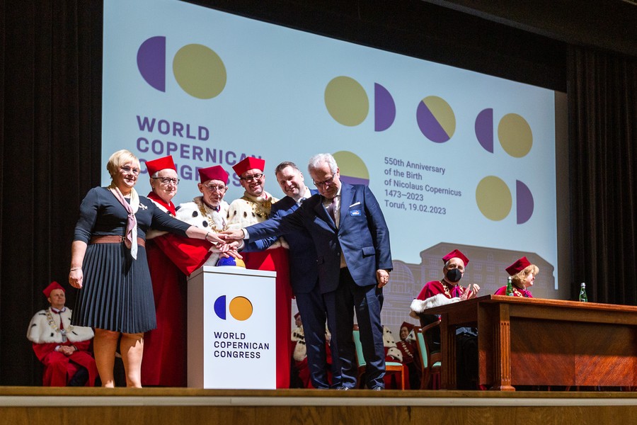 Otwarcie Światowego Kongresu Kopernikańskiego, fot. Szymon Zdziebło/tarantoga dla UMWKP