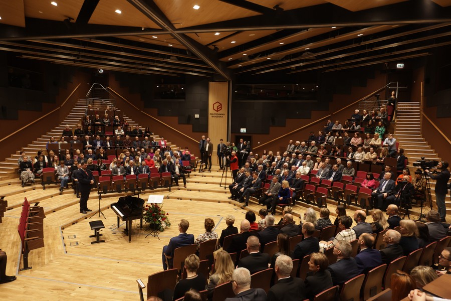 Ceremonia otwarcia nowego budynku dydaktycznego Politechniki Bydgoskiej, fot. Tomasz Czachorowski dla UMWKP