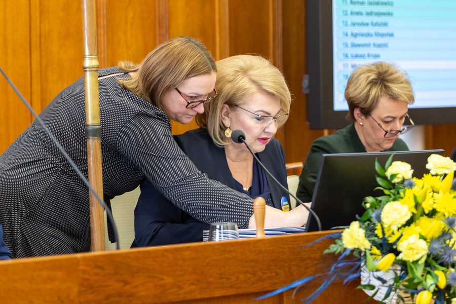 Sesja sejmiku województwa, 27 lutego 2023, fot. Szymon Zdzieblo/tarantoga.pl dla UMWKP