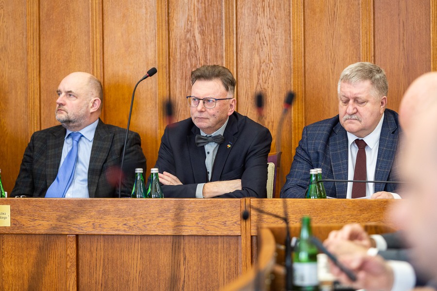 Sesja sejmiku województwa, 27 lutego 2023, fot. Szymon Zdzieblo/tarantoga.pl dla UMWKP