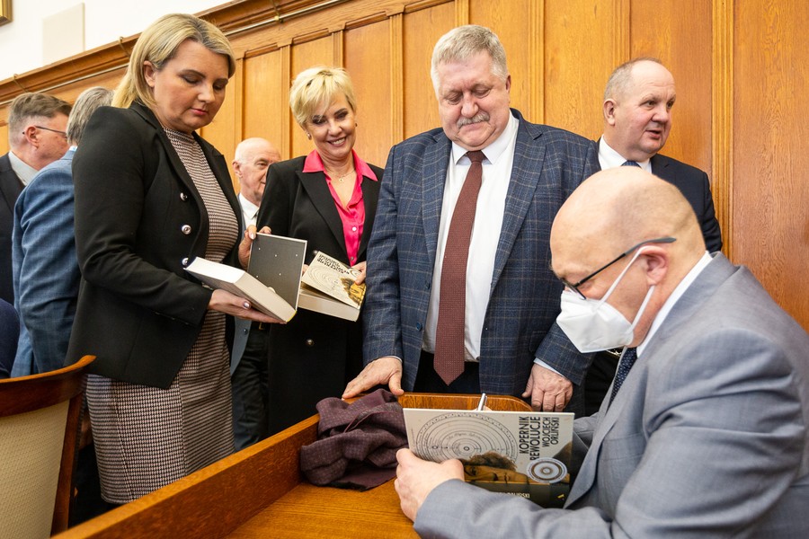 Sesja sejmiku województwa, 27 lutego 2023, fot. Szymon Zdzieblo/tarantoga.pl dla UMWKP