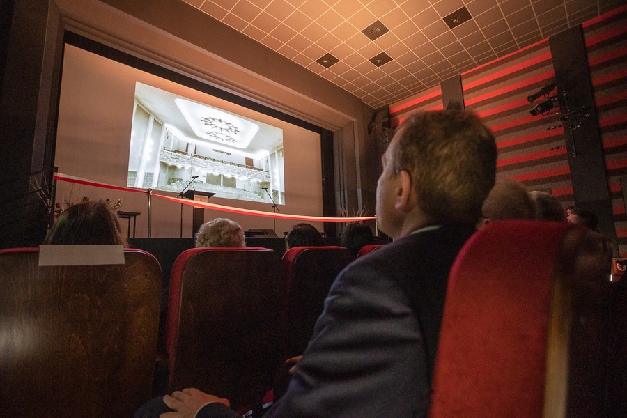 Otwarcie sali kinowo-widowiskowej w Aleksandrowie Kujawskim. Fot. Mikołaj Kuras dla UMWKP