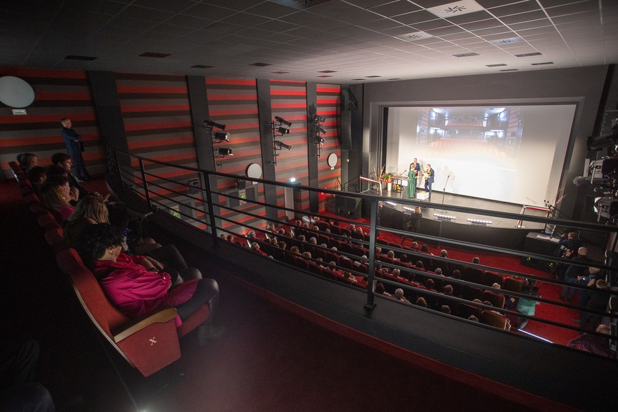 Otwarcie sali kinowo-widowiskowej w Aleksandrowie Kujawskim. Fot. Mikołaj Kuras dla UMWKP