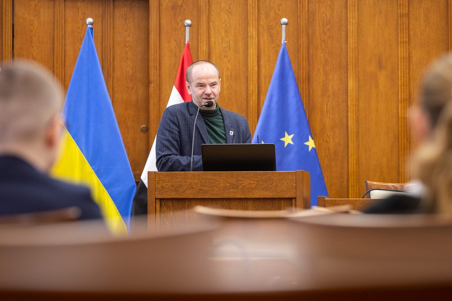 Konkurs wiedzy o samorządzie terytorialnym dla szkół podstawowych, fot. Szymon Zdziebło/tarantoga.pl dla UMWKP