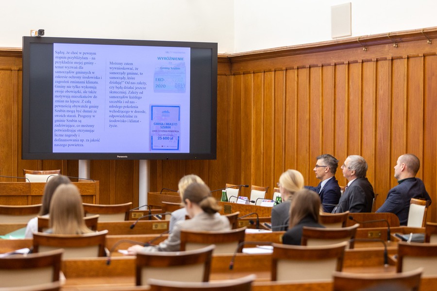 Konkurs wiedzy o samorządzie terytorialnym dla szkół podstawowych, fot. Szymon Zdziebło/tarantoga.pl dla UMWKP