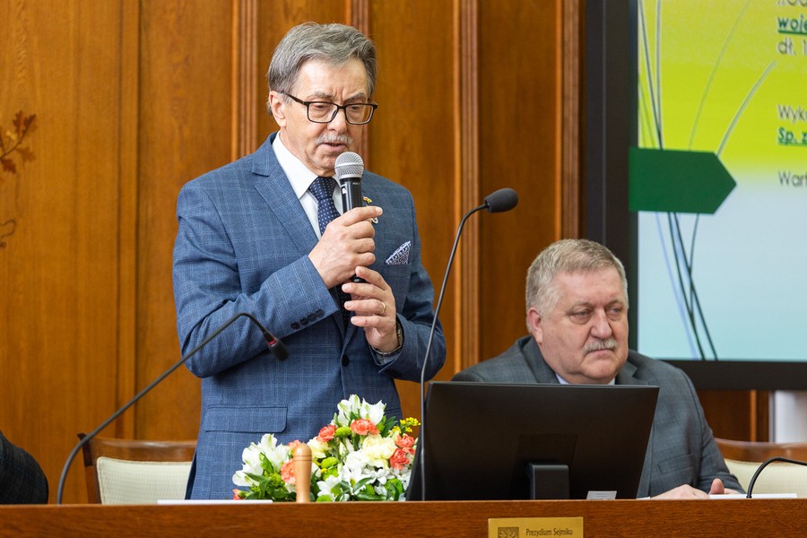 Podpisanie umów na modernizację infrastruktury drogowej, 31 marca 2023, fot. Szymon Zdziebło/tarantoga.pl dla UMWKP