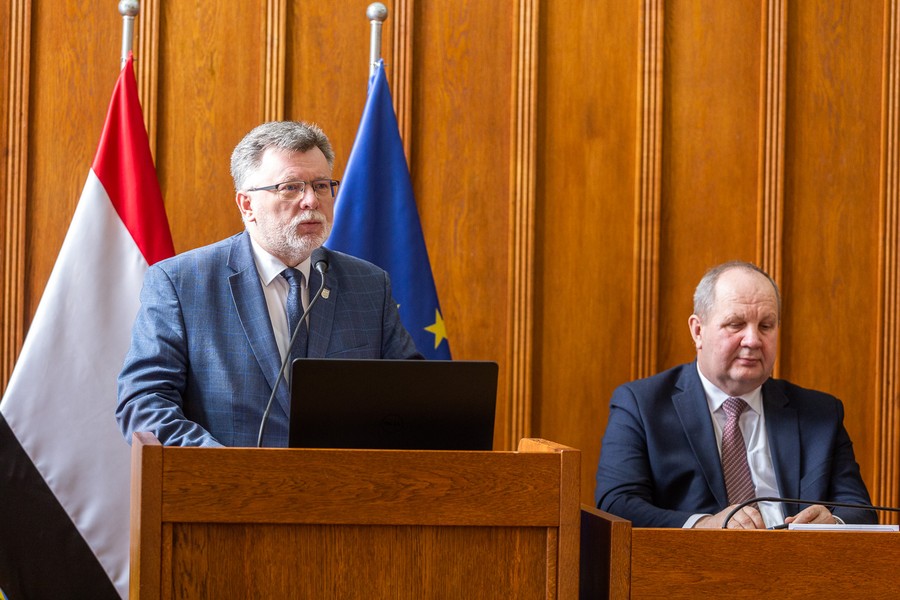 Podpisanie umów na modernizację infrastruktury drogowej, 31 marca 2023, fot. Szymon Zdziebło/tarantoga.pl dla UMWKP