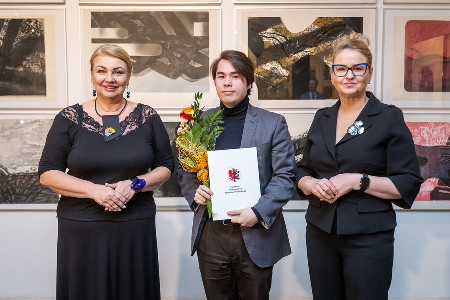 Gala stypendiów marszałka województwa w dziedzinie kultury, fot. Szymon Zdziebło/tarantoga.pl dla UMWKP