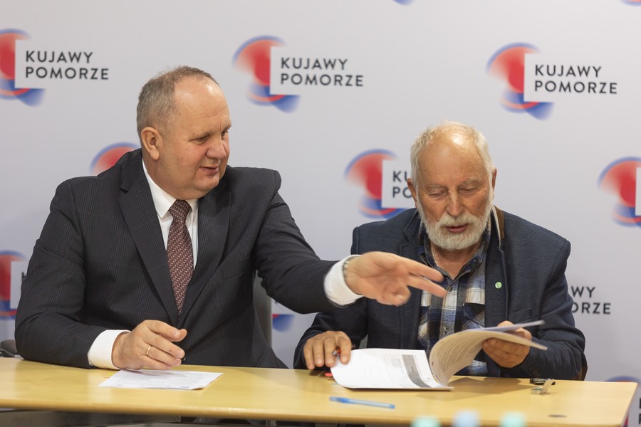 Podpisanie umów z partnerami KSOW, fot. Mikołaj Kuras dla UMWKP