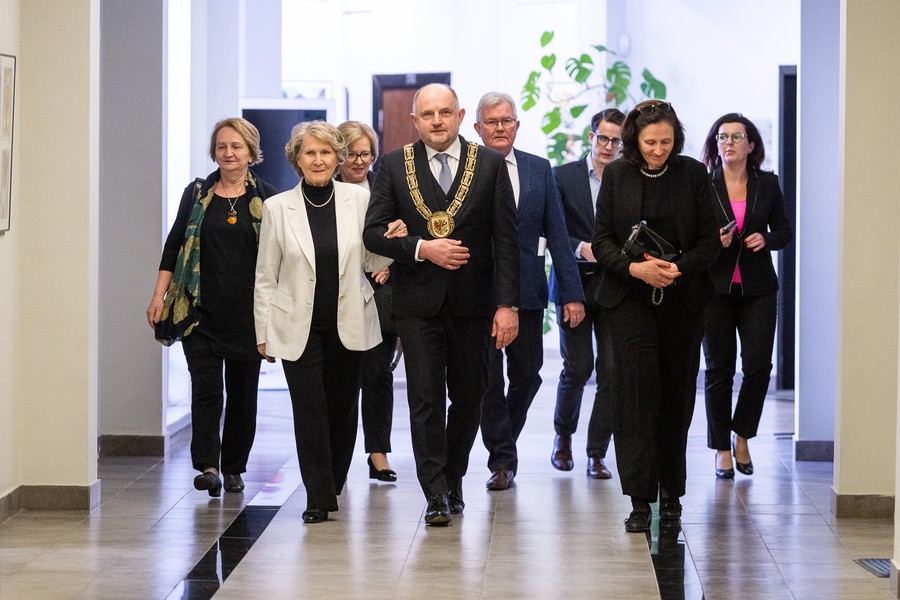 Uroczysta sesja sejmiku województwa, fot. Szymon Zdziebło/UMWKP