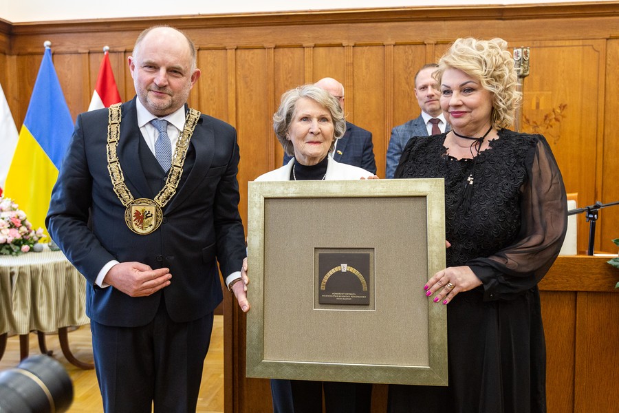 Uroczysta sesja sejmiku województwa, fot. Szymon Zdziebło/UMWKP