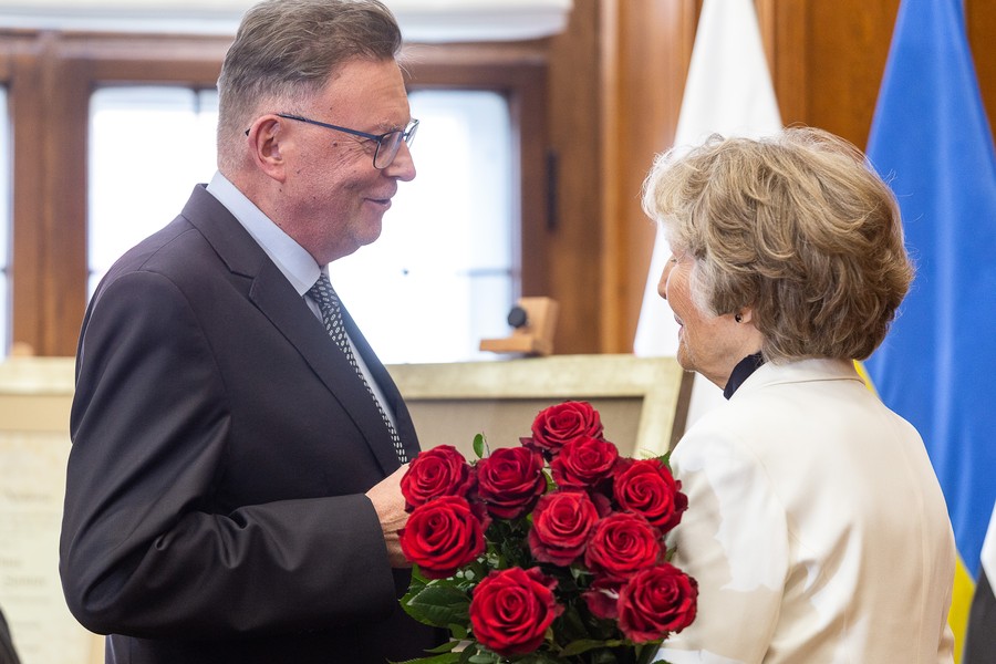 Uroczysta sesja sejmiku województwa, fot. Szymon Zdziebło/UMWKP