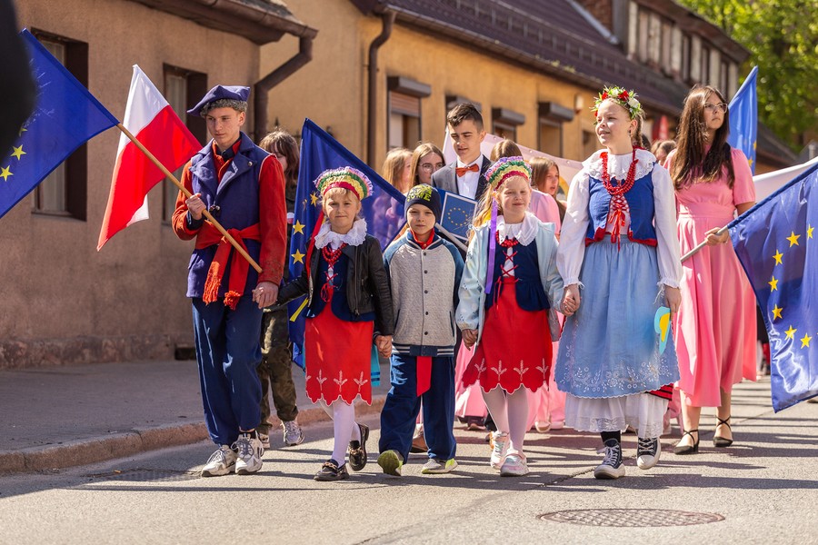 „Podróż po Europie” – uroczystości w Strzelnie, fot. Szymon Zdziebło/tarantoga.pl dla UMWKP