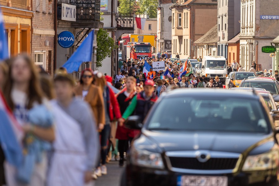 „Podróż po Europie” – uroczystości w Strzelnie, fot. Szymon Zdziebło/tarantoga.pl dla UMWKP