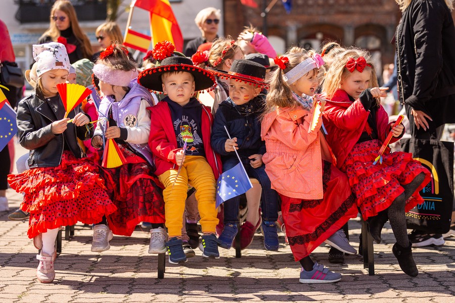 „Podróż po Europie” – uroczystości w Strzelnie, fot. Szymon Zdziebło/tarantoga.pl dla UMWKP