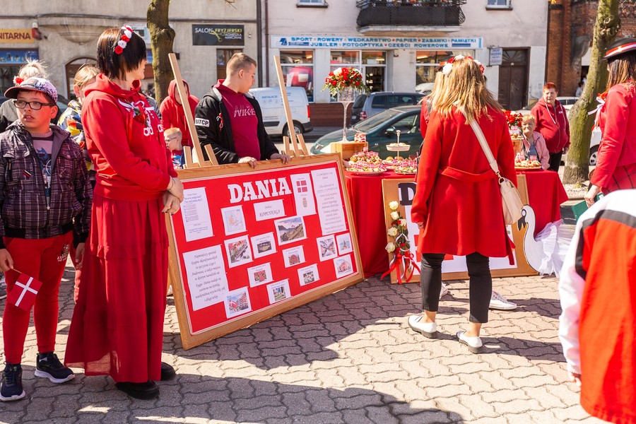 „Podróż po Europie” – uroczystości w Strzelnie, fot. Szymon Zdziebło/tarantoga.pl dla UMWKP