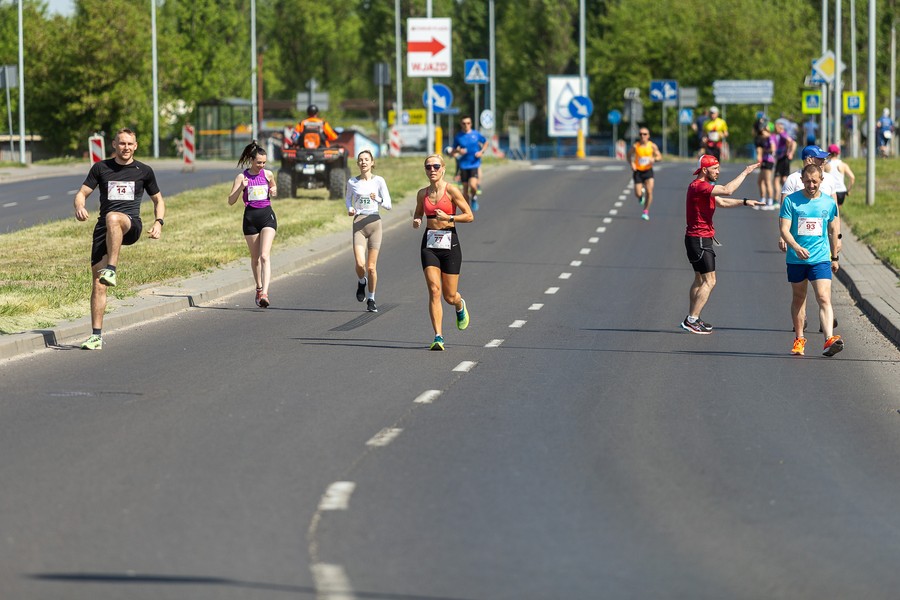 Run Toruń 2023, fot. Szymon Zdziebło, tarantoga.pl dla UMWKP