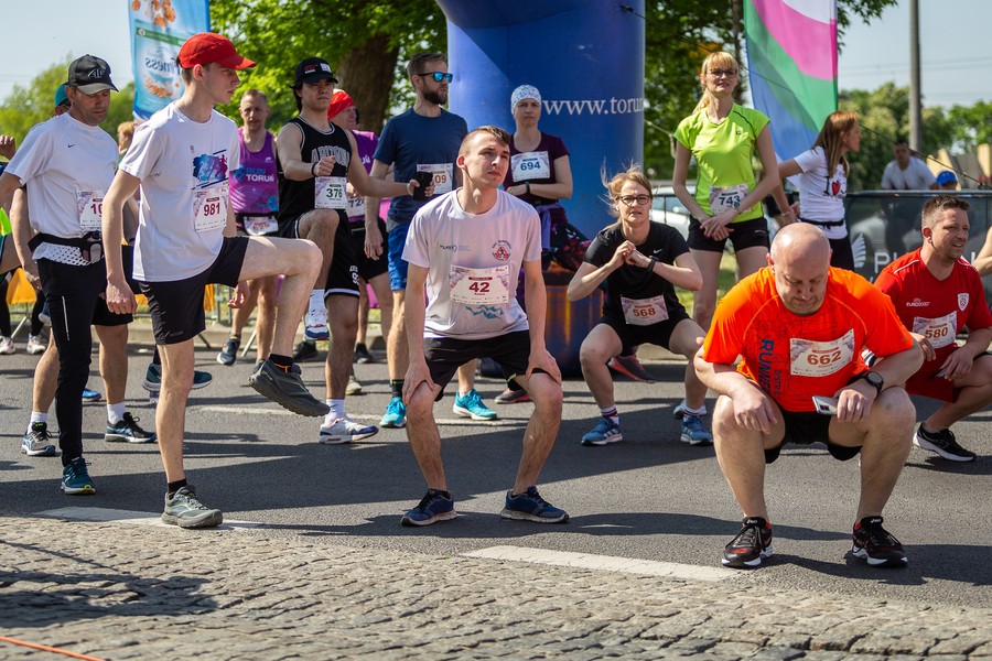 Run Toruń 2023, fot. Szymon Zdziebło, tarantoga.pl dla UMWKP
