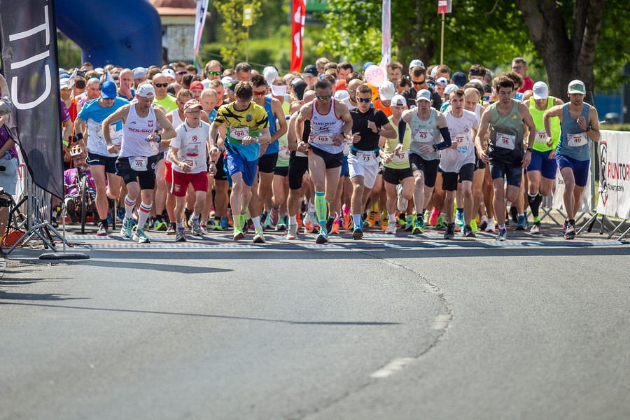 Run Toruń 2023, fot. Szymon Zdziebło, tarantoga.pl dla UMWKP
