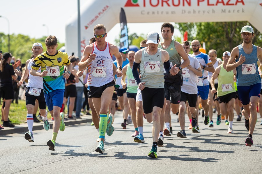 Run Toruń 2023, fot. Szymon Zdziebło, tarantoga.pl dla UMWKP