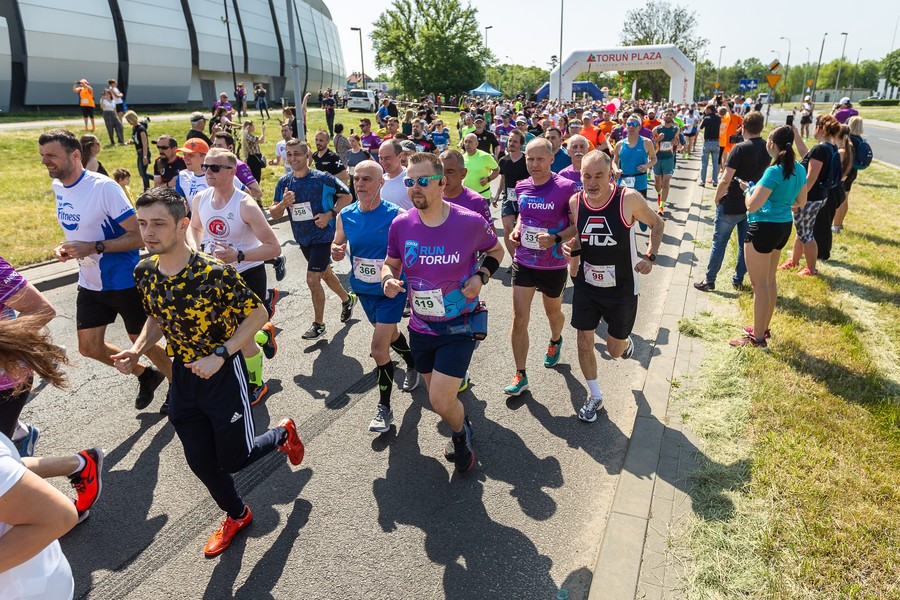 Run Toruń 2023, fot. Szymon Zdziebło, tarantoga.pl dla UMWKP