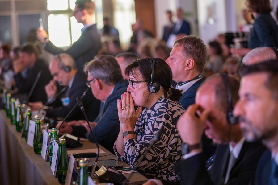 Posiedzenie wyjazdowej Komisji Zasobów Naturalnych NAT, fot. Mikołaj Kuras dla UMWKP