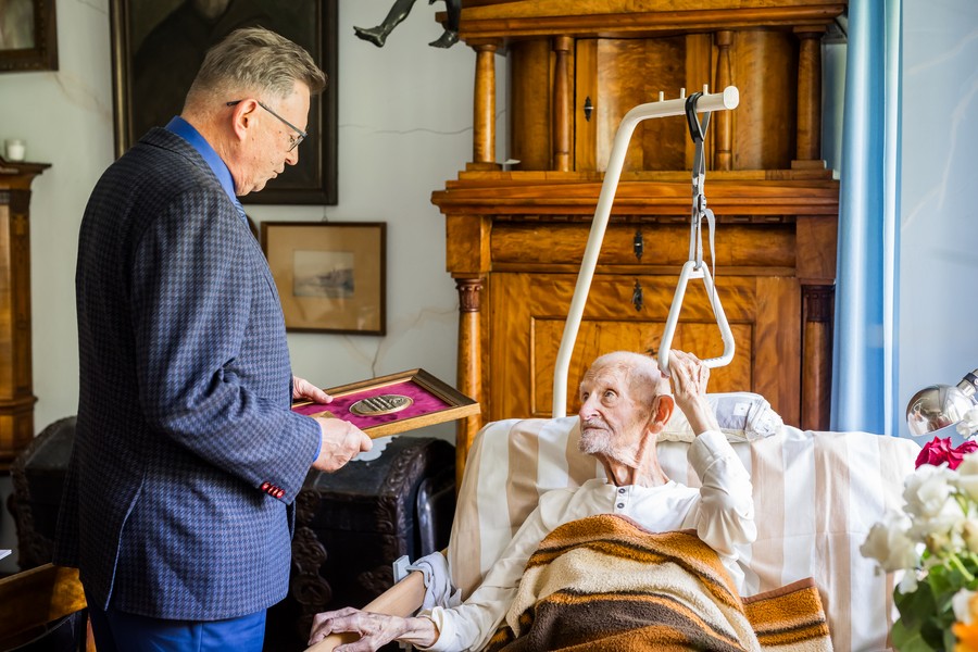 Jan Tadeusz Tylżanowski odznaczony Medalem Marszałka, fot. Tomasz Czachorowski/eventphoto.com.pl dla UMWKP
