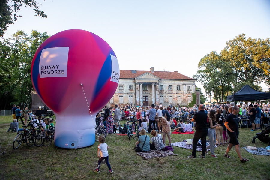 Koncert w Nawrze, fot. Mikołaj Kuras dla UMWKP
