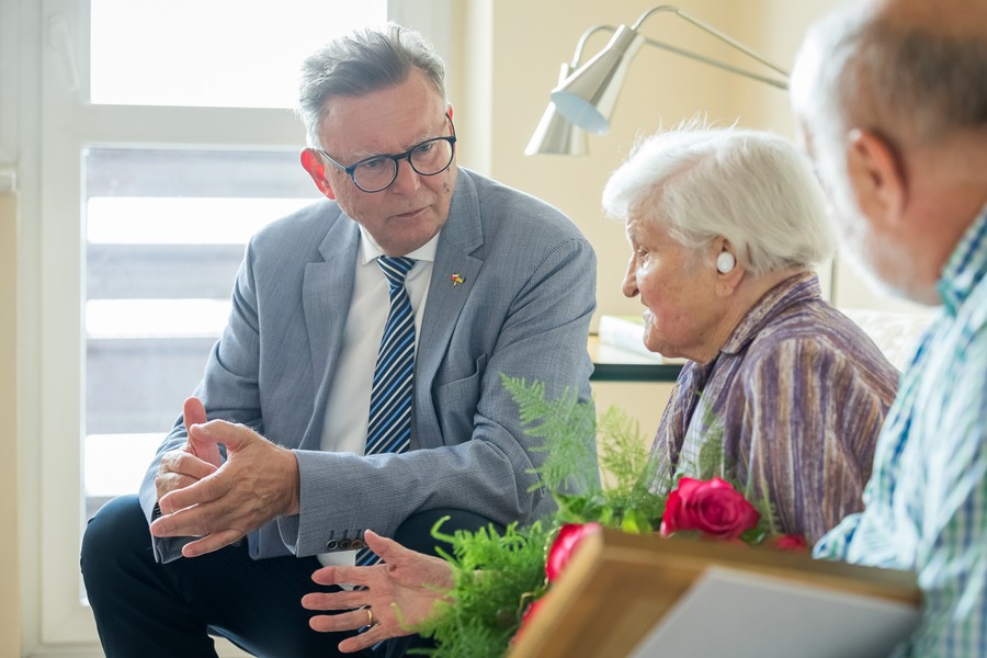 Czesława Horyd odznaczona Madalem Marszałka, fot. Tomasz Czachorowski/eventphoto.com.pl dla UMWKP