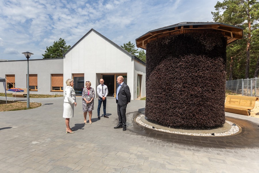 Wizyta marszałka Piotra Całbeckiego w hospicjum „Nadzieja”, fot. Szymon Zdziebło/tarantoga.pl dla UMWKP