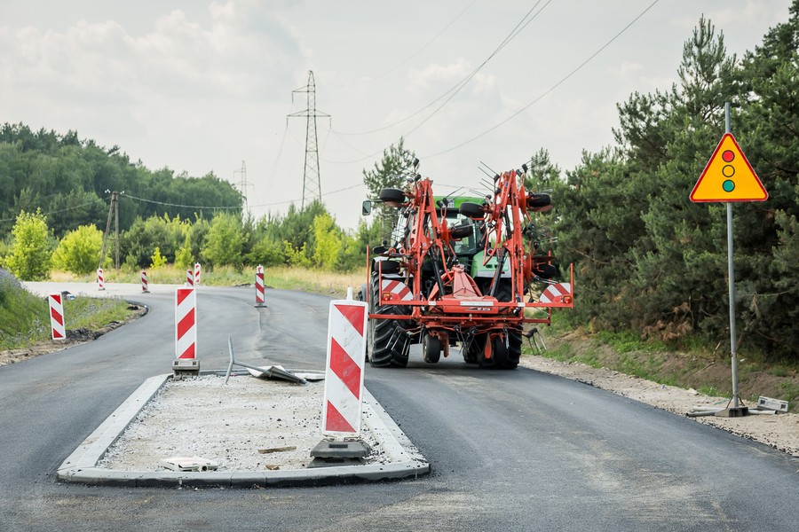 Modernizacja drogi wojewódzkiej nr 254 na trasie Brzoza-Łabiszyn, fot. Tomasz Czachorowski/eventphoto.com.pl dla UMWKP