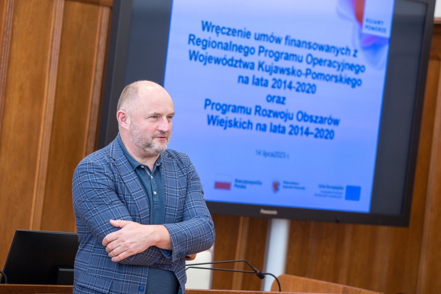 Uroczystość przekazania umów o dofinansowanie projektów, fot. Mikołaj Kuras dla UMWKP
