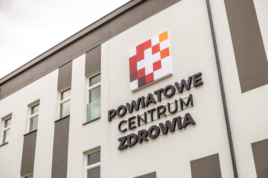 Powiatowe Centrum Zdrowia we Włocławku otwarte, fot. Szymon Zdzieblo/tarantoga.pl dla UMWKP