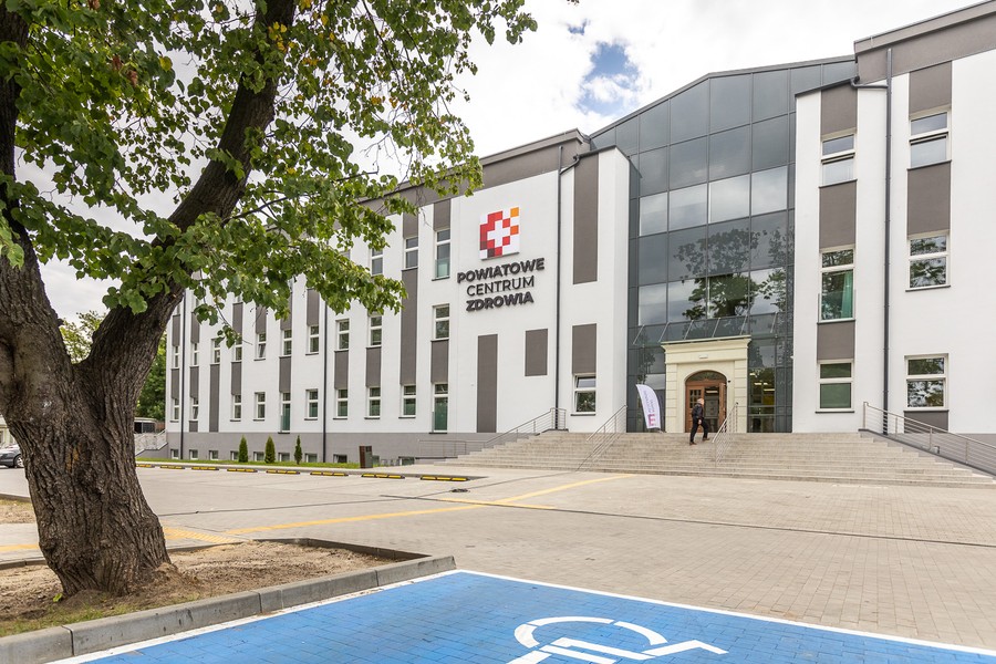 Powiatowe Centrum Zdrowia we Włocławku otwarte, fot. Szymon Zdzieblo/tarantoga.pl dla UMWKP