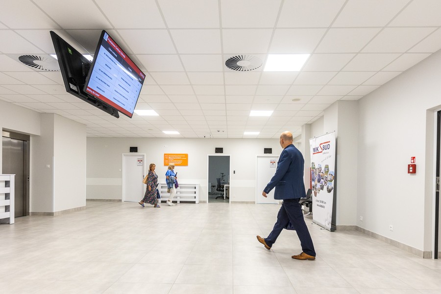 Powiatowe Centrum Zdrowia we Włocławku otwarte, fot. Szymon Zdzieblo/tarantoga.pl dla UMWKP