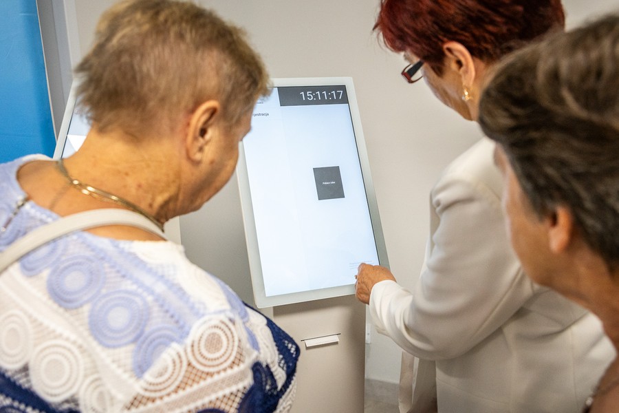 Powiatowe Centrum Zdrowia we Włocławku otwarte, fot. Szymon Zdzieblo/tarantoga.pl dla UMWKP