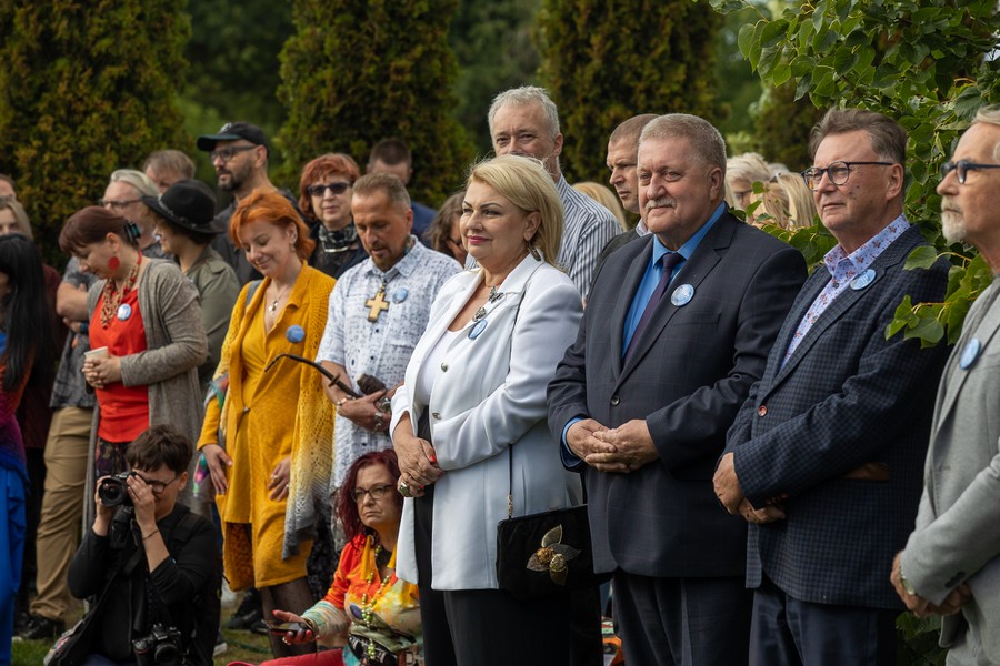 Odsłonięcie ławeczki Edwarda Stachury, 22. Spotkania Poetów „Biała lokomotywa”, fot. Mikołaj Kuras dla UMWKP