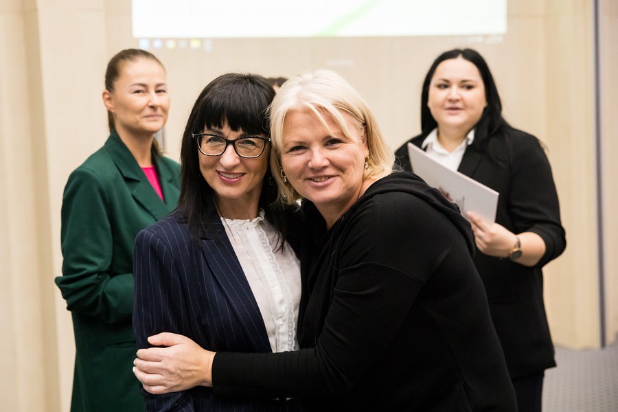Ślubowanie pracowników Urzędu Marszałkowskiego, fot. Andrzej Goiński/UMWKP