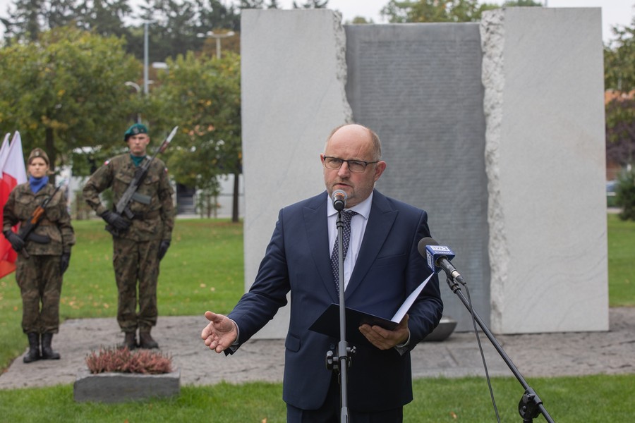 Uroczystości pod pomnikiem Pamięci Ofiar Zbrodni Pomorskiej 1939, fot. Mikołaj Kuras dla UMWKP