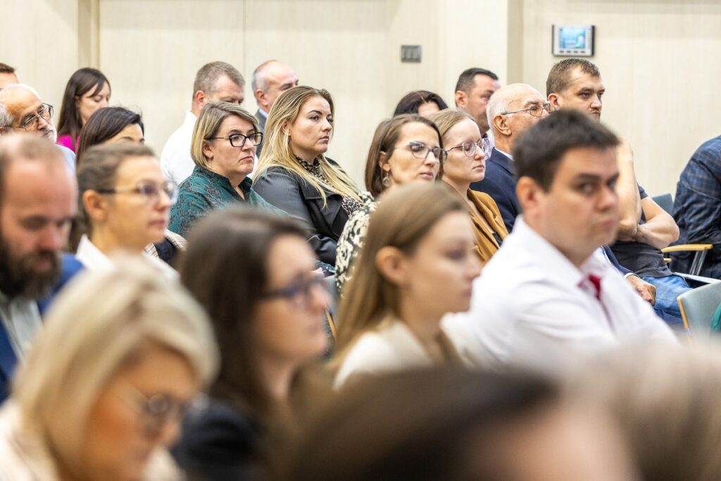 Konferencja szkoleniowa nt. reformy systemu planowania przestrzennego, fot. Szymon Zdziebło/tarantoga.pl dla UMWKP