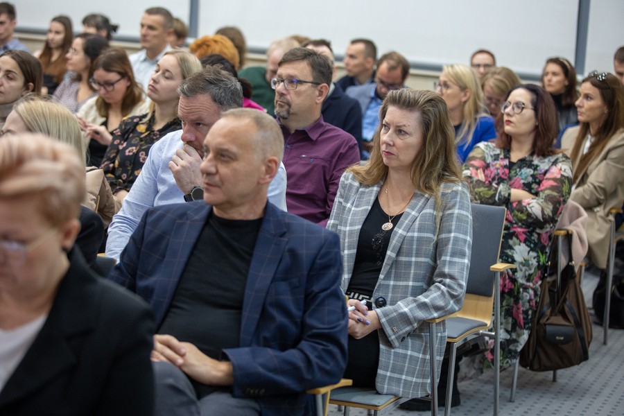 Konferencja szkoleniowa nt. reformy systemu planowania przestrzennego, fot. Szymon Zdziebło/tarantoga.pl dla UMWKP