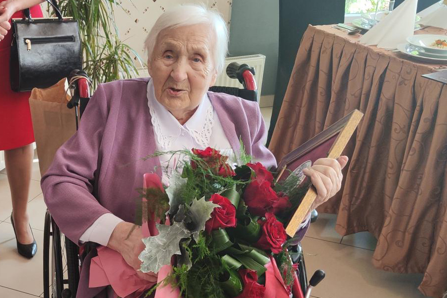 Wręczenie medalu Unitas Durat pani Irenie Ruszkowskiej, fot. UMWKP