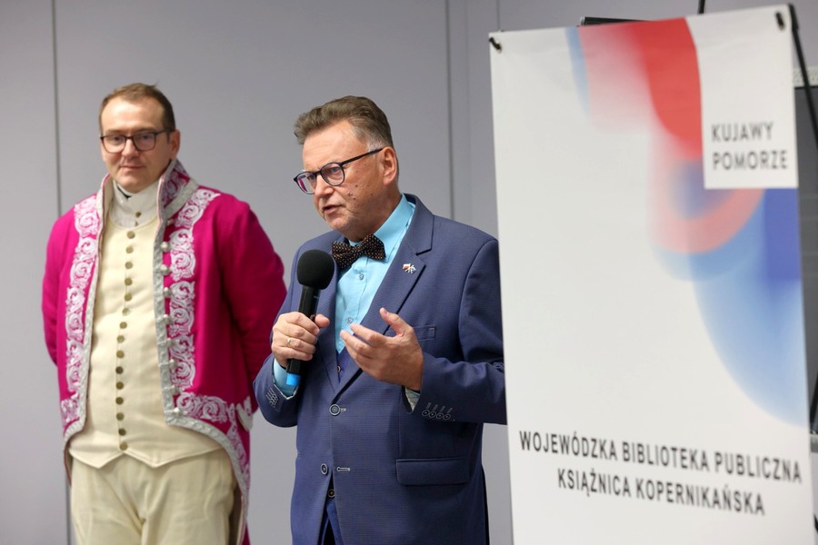 Wręczenie nagród laureatom konkursu na najlepszą książkę o tematyce regionalnej, fot. Mikołaj Kuras dla UMWKP