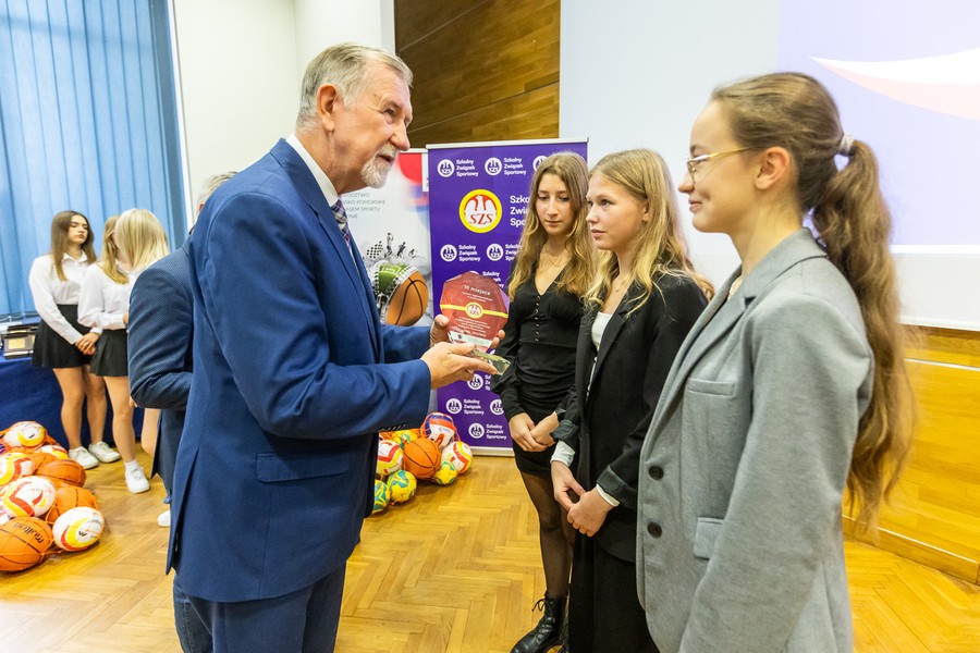 70 lat Szkolnego Związku Sportowego, fot. Szymon Zdziebło/tarantoga.pl dla UMWKP