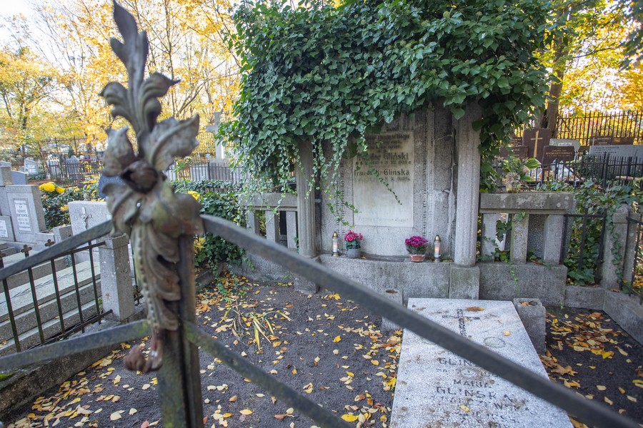 Kwesta na cmentarzu w Toruniu, fot. Mikołaj Kuras dla UMWKP