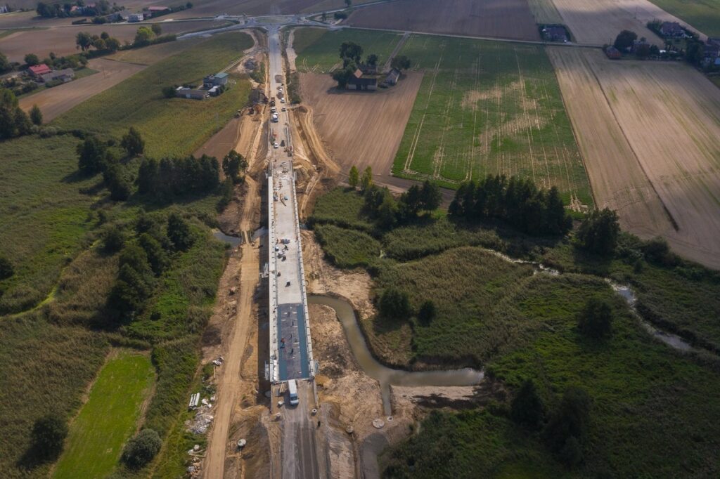 Budowa obwodnicy Lubrańca, wrzesień 2023 r. , fot. Mikołaj Kuras dla UMWKP
