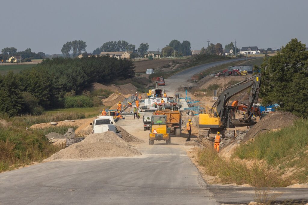 Budowa obwodnicy Lubrańca, wrzesień 2023 r. , fot. Mikołaj Kuras dla UMWKP