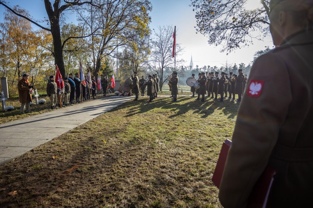 Wojewódzkie obchody Narodowego Święta Niepodległości w Toruniu, fot. Szymon Zdziebło/tanantoga.pl dla UMWKP