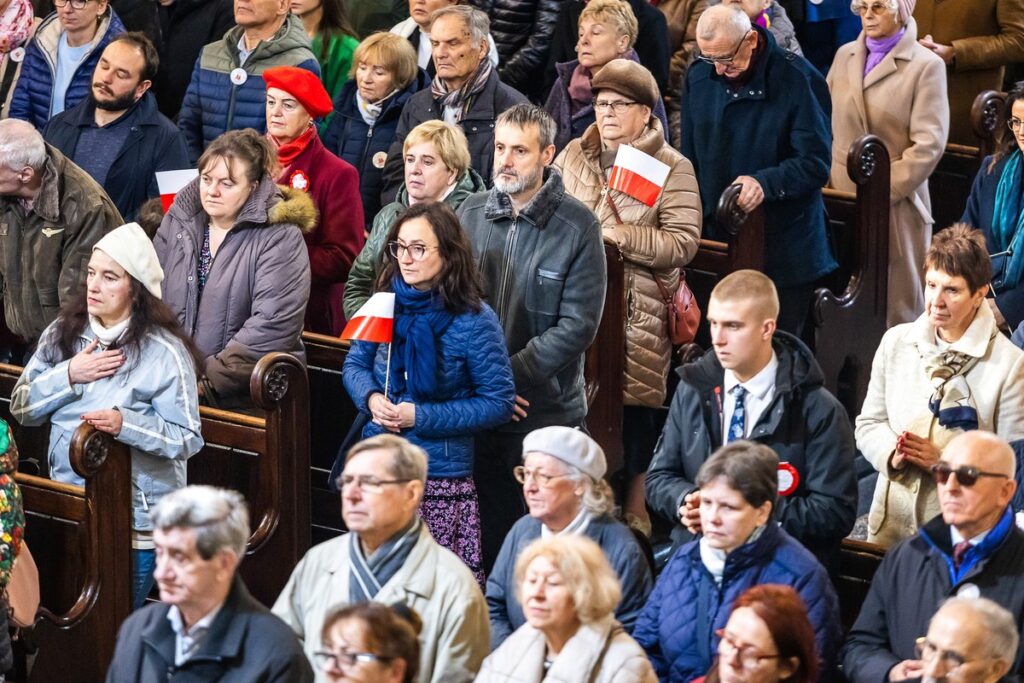 Wojewódzkie obchody Narodowego Święta Niepodległości w Toruniu, fot. Szymon Zdziebło/tanantoga.pl dla UMWKP
